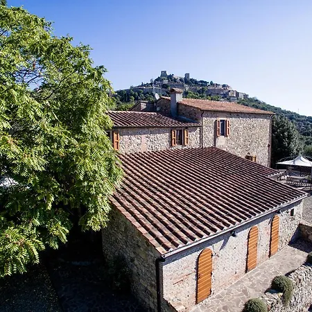 Tenuta Podere Montauzzo * Montemassi